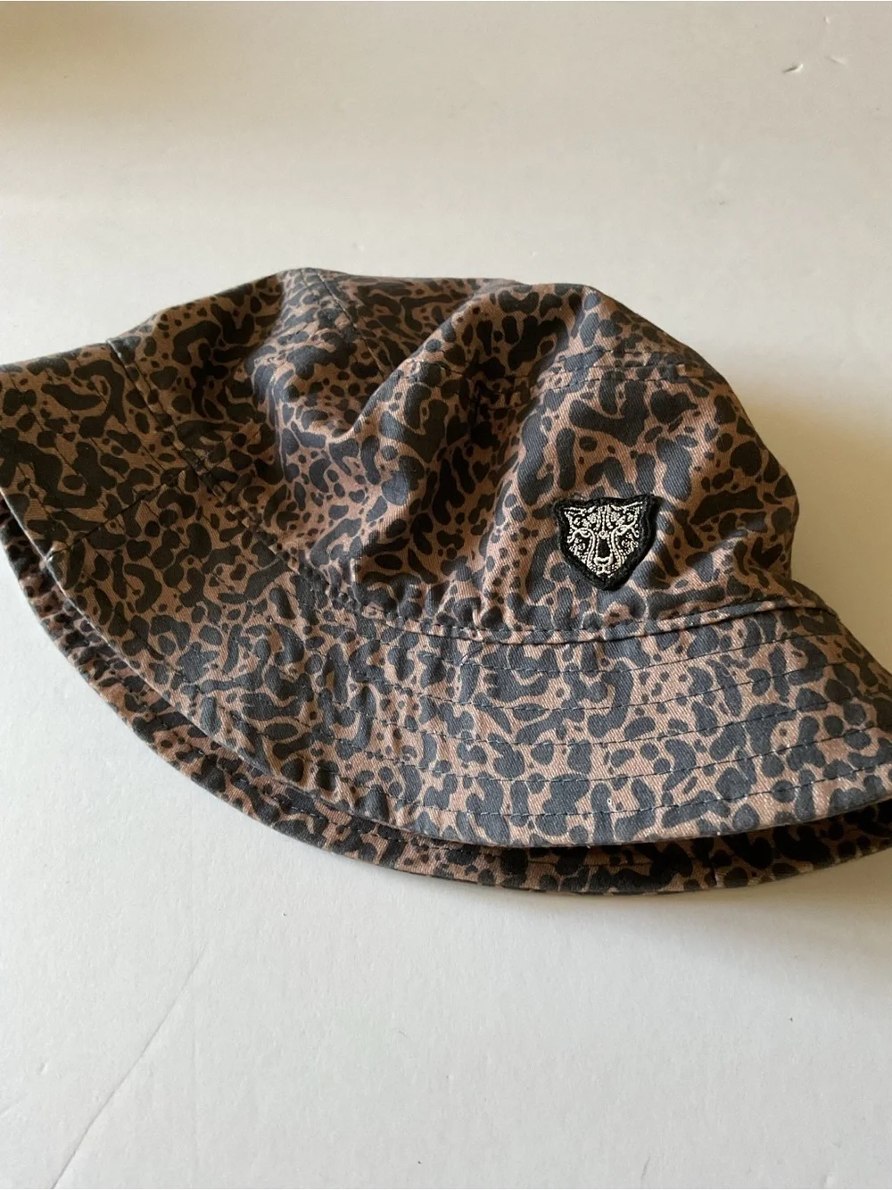 LITA BY CIARA WOMENS BUCKET HAT LEOPARD PRINT BROWN GRAY OS NWOT